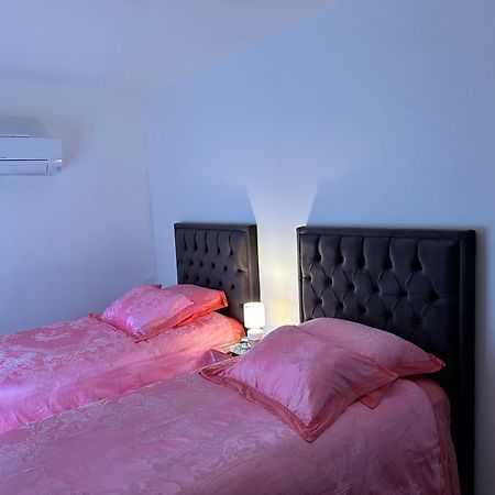 Saint Denis Appartement 1 Le Mans Bagian luar foto